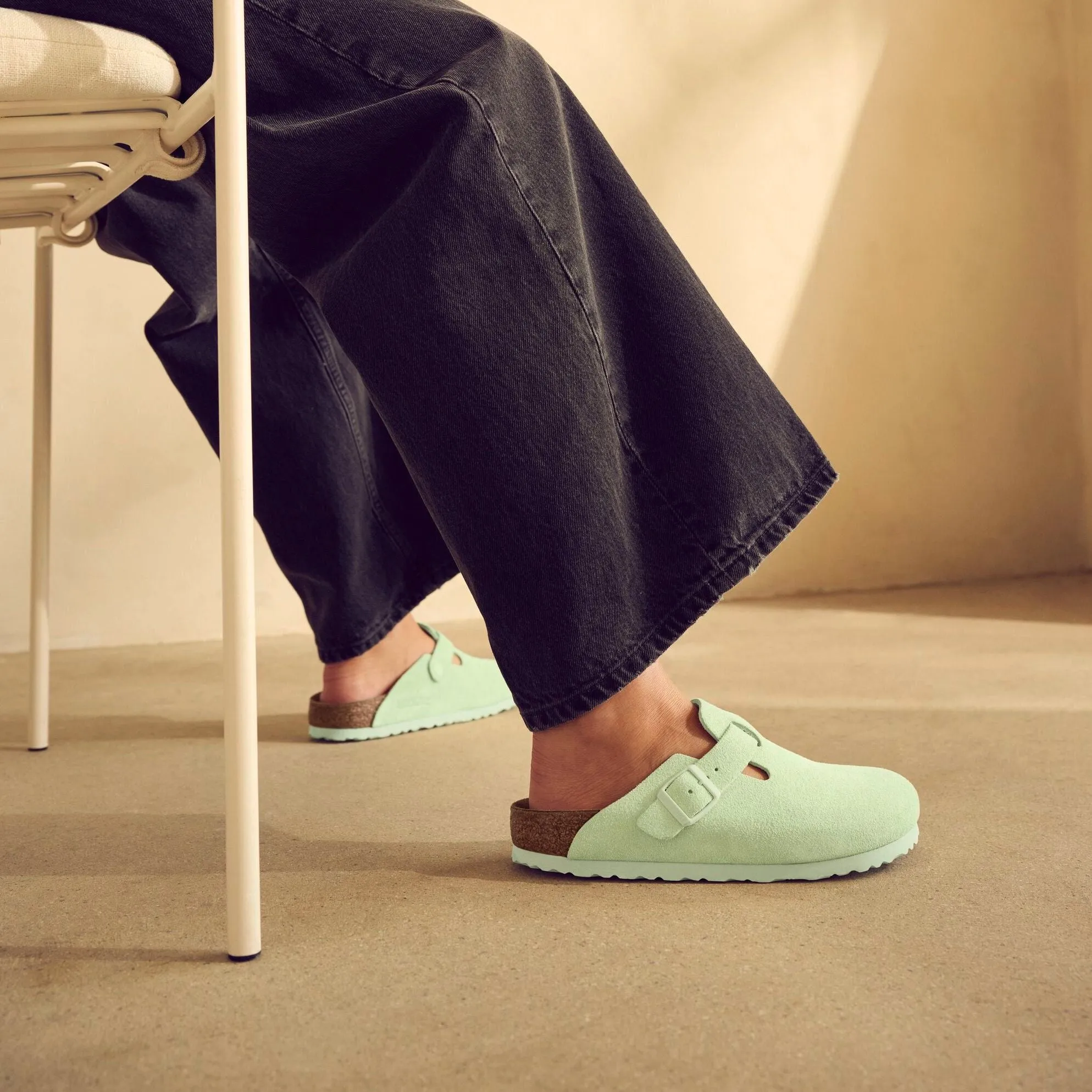 Birkenstock Boston Soft Footbed faded lime suede