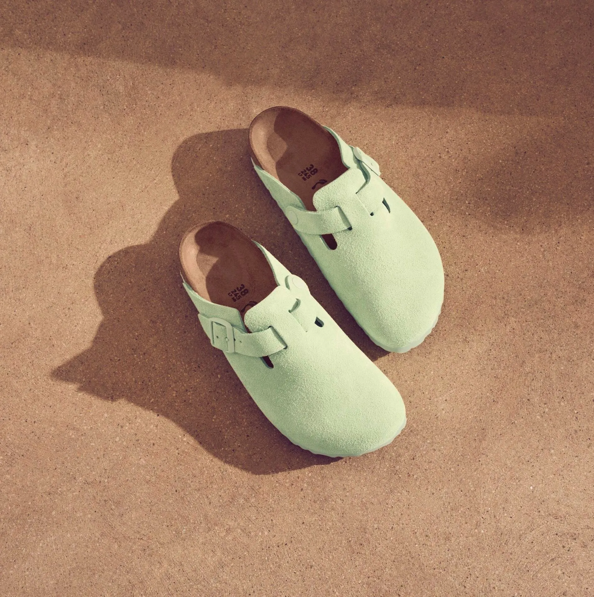 Birkenstock Boston Soft Footbed faded lime suede