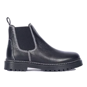 Chelsea boot with soft wool lining