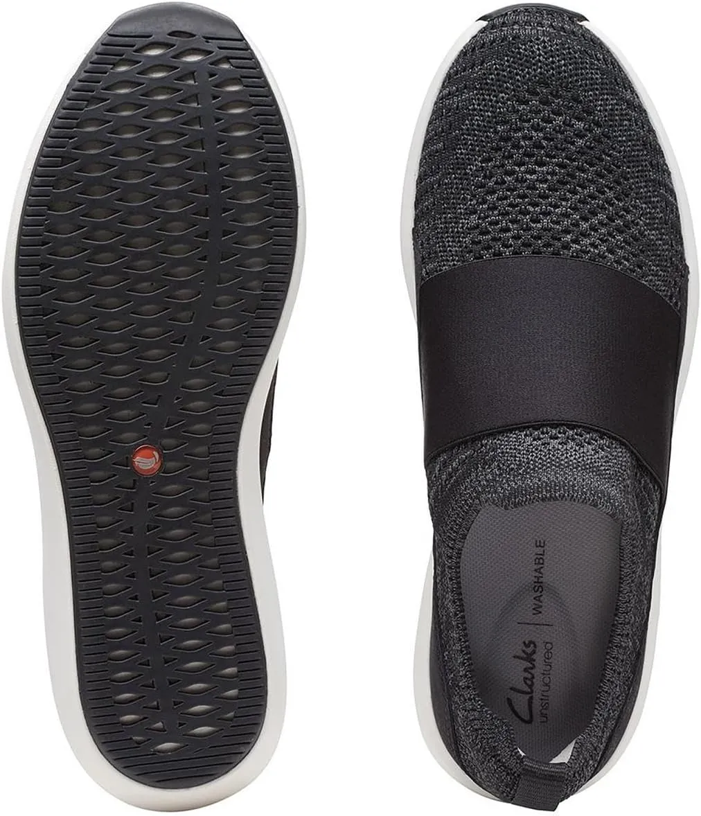 Clarks Women's Un Rio Knit Sneaker