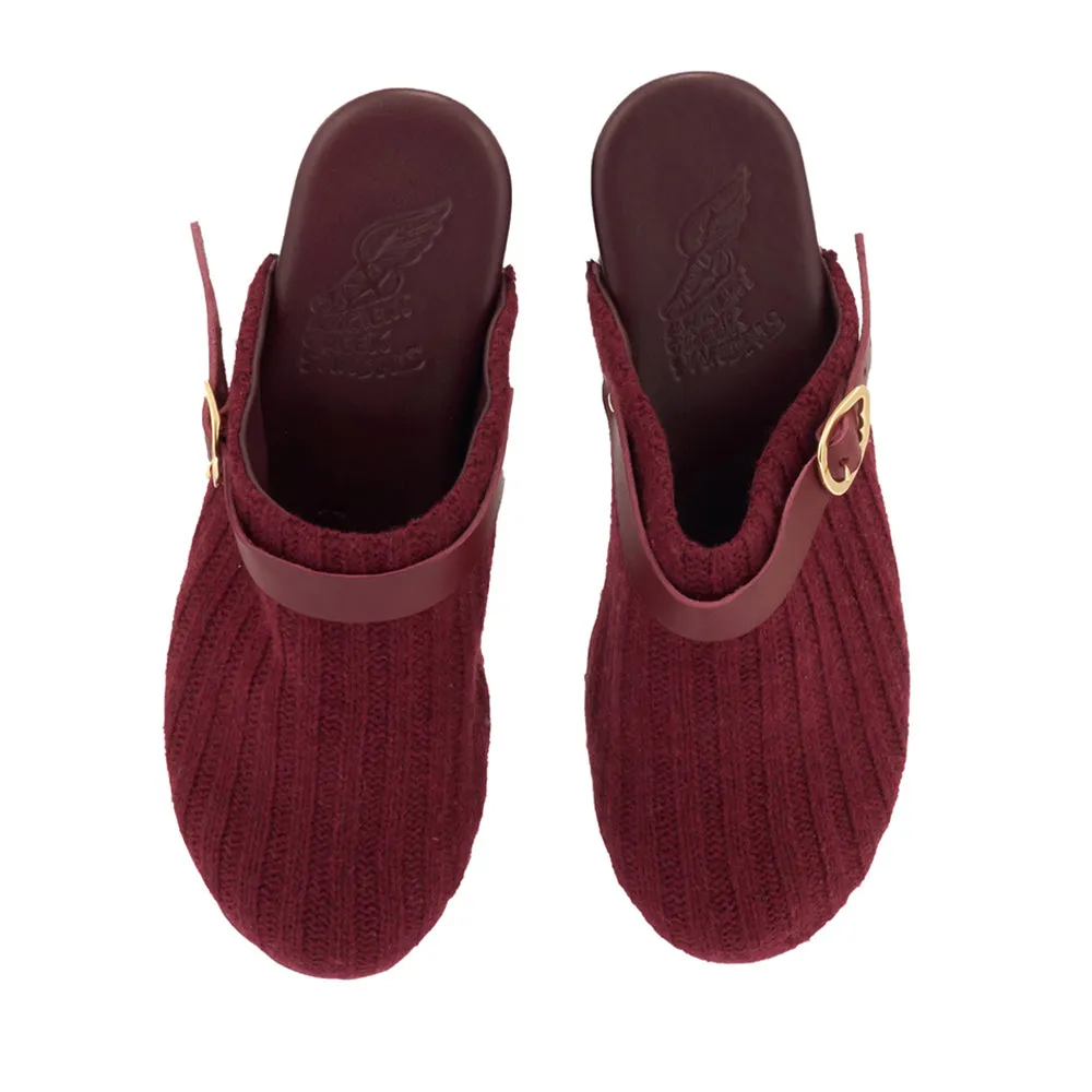 Classic Closed Clog