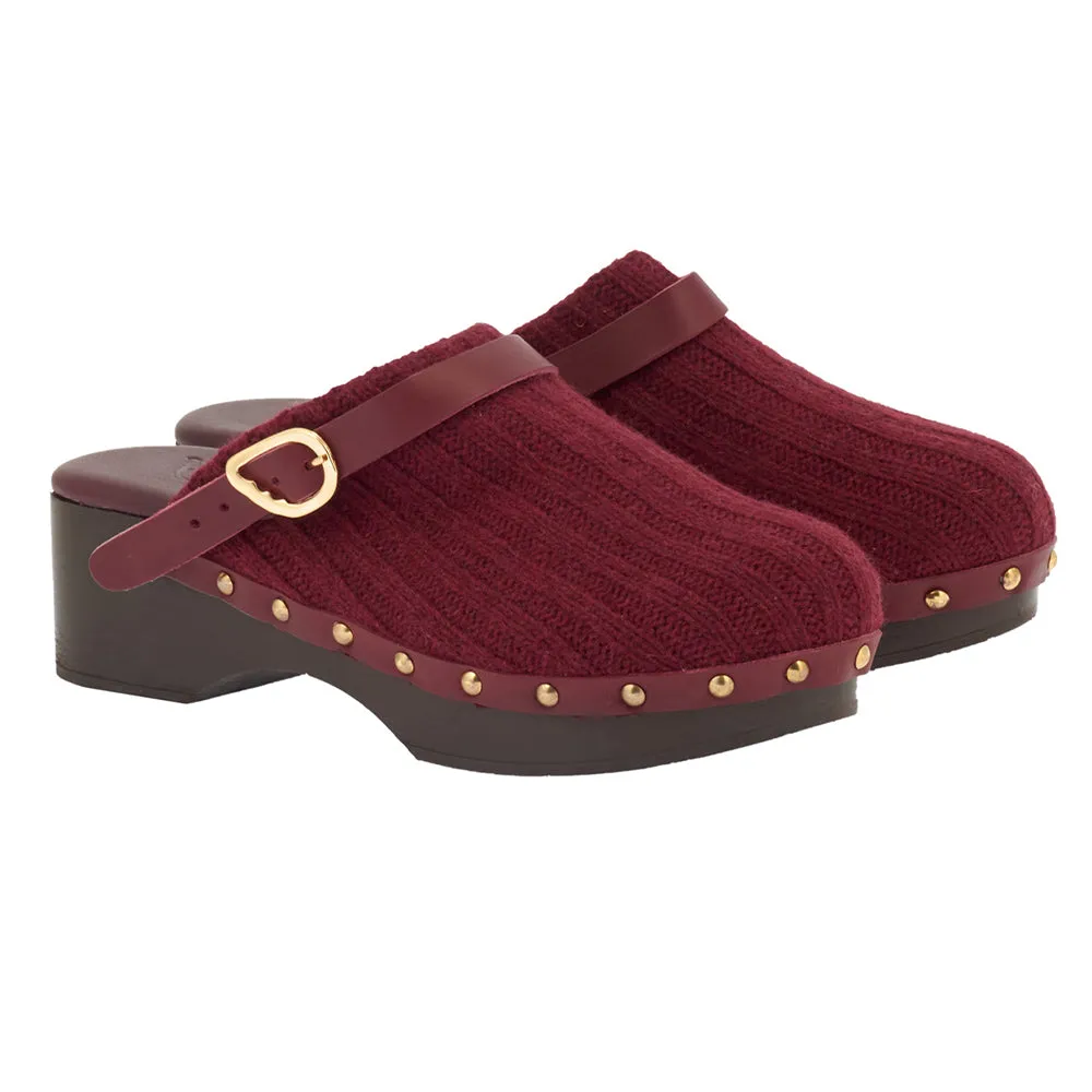 Classic Closed Clog