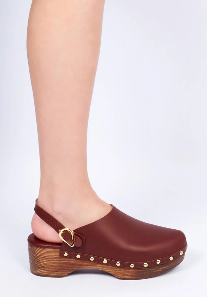 Classic Closed Clog