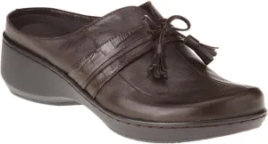 Easy Spirit Women''s Abetti Mule Clogs