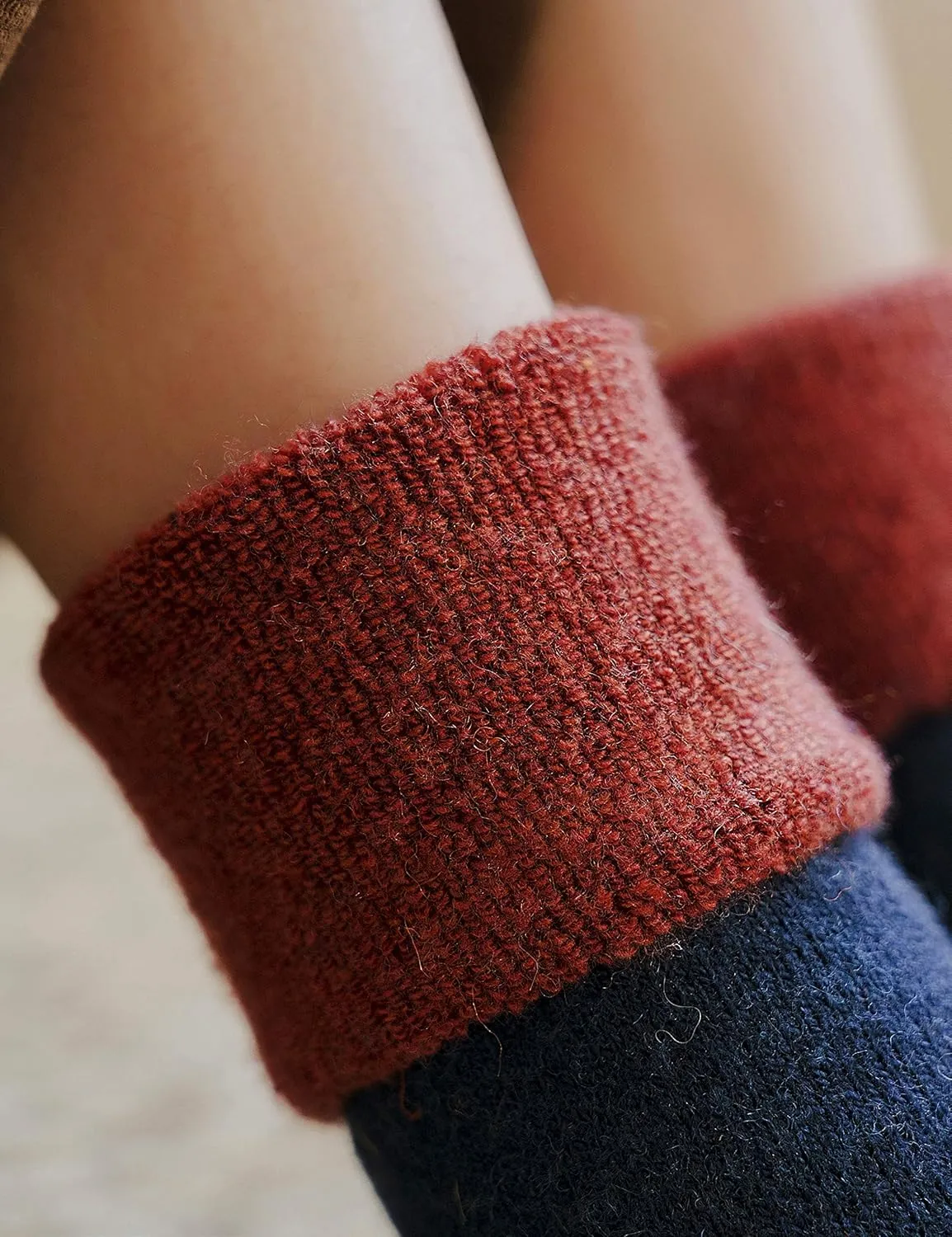 EBMORE 5 Pairs Women Merino Wool Socks Thermal Hiking Winter Warm Thick Cozy Cabin Crew Comfy Socks for Ladies