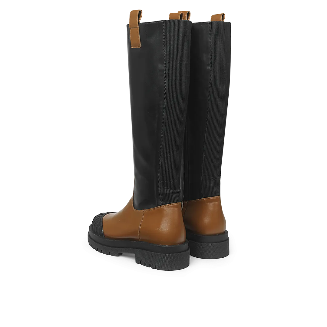 High shaft boot with zipper