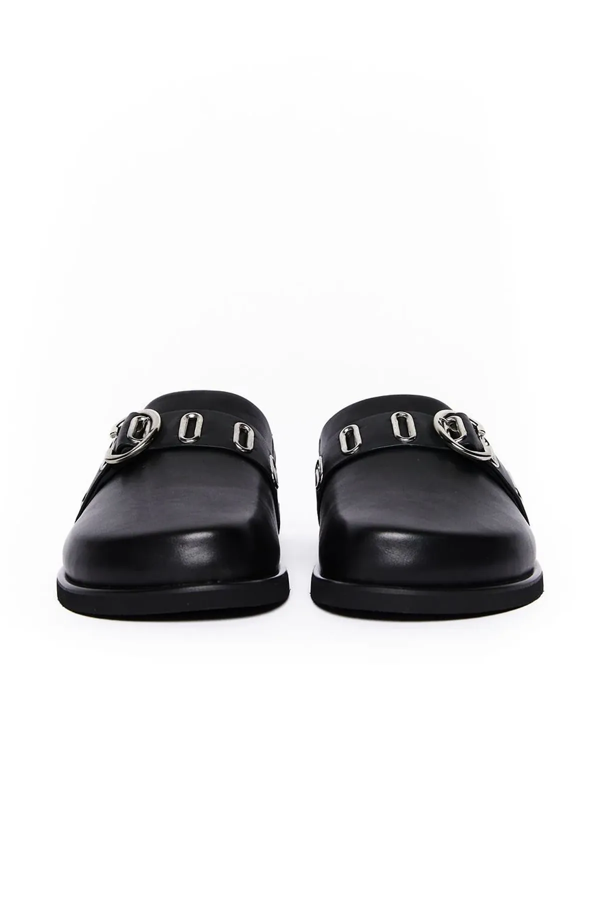 HYPNOTIZED SHOE