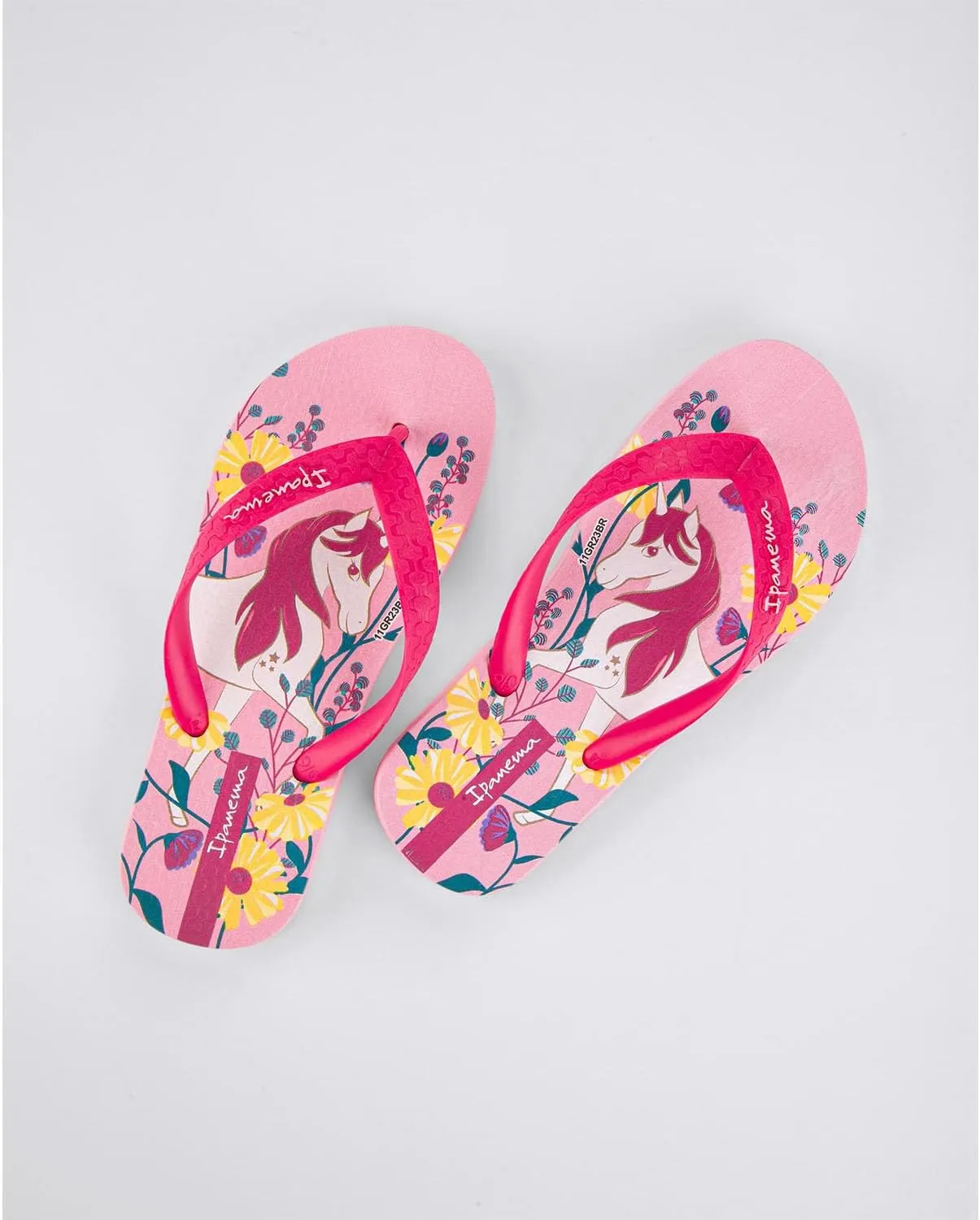 Ipanema Temas XIV Kids Flip Flops - Comfortable & Stylish Unisex Flip Flops for Kids, Bright & Colorful Prints, Non-Slip Sole, Durable, Water Resistant, Easy to Clean