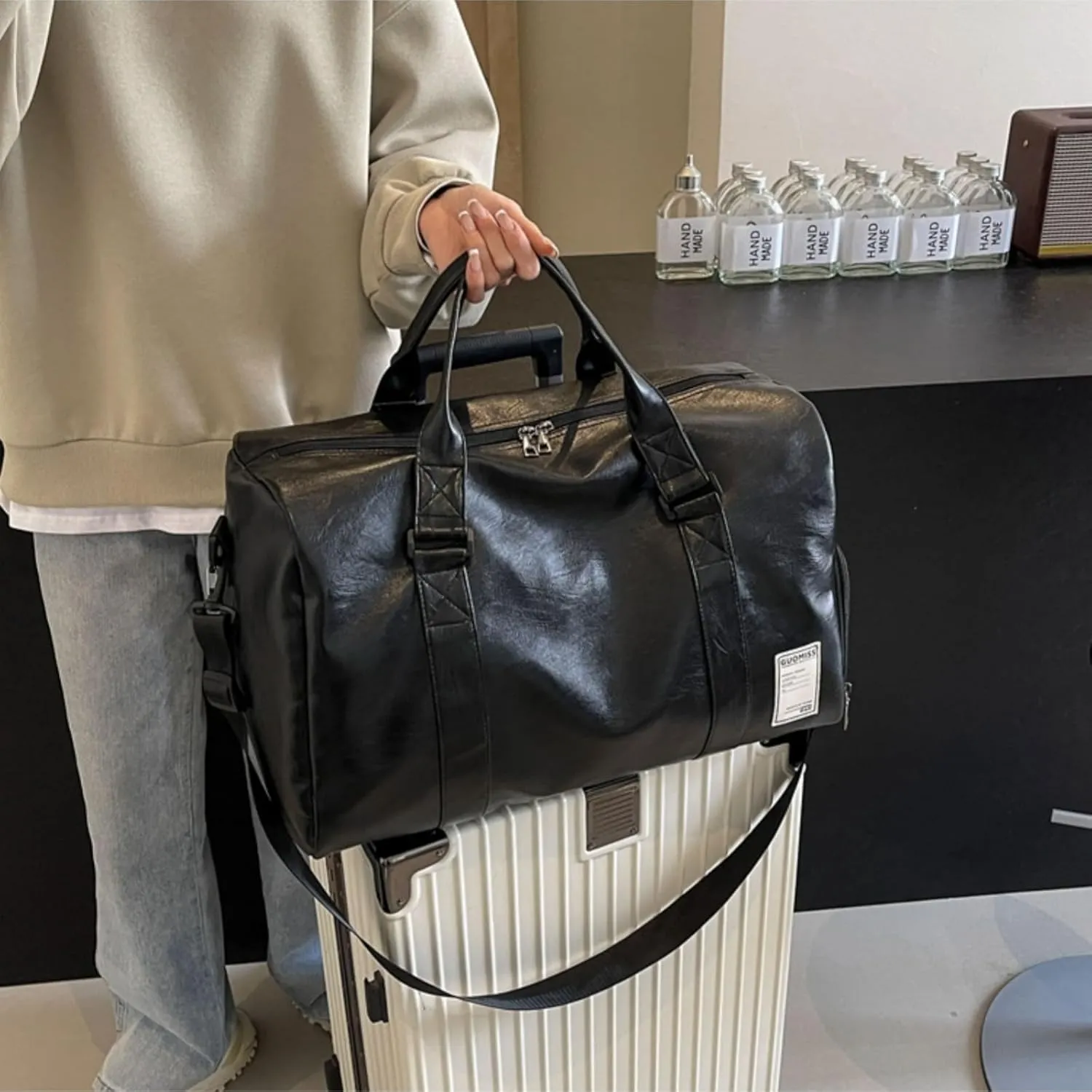 Leather Travel Duffel Bag with Separate Shoe Storage, Large Capacity Sports Gym Bag for Travel and Fitness (Black)