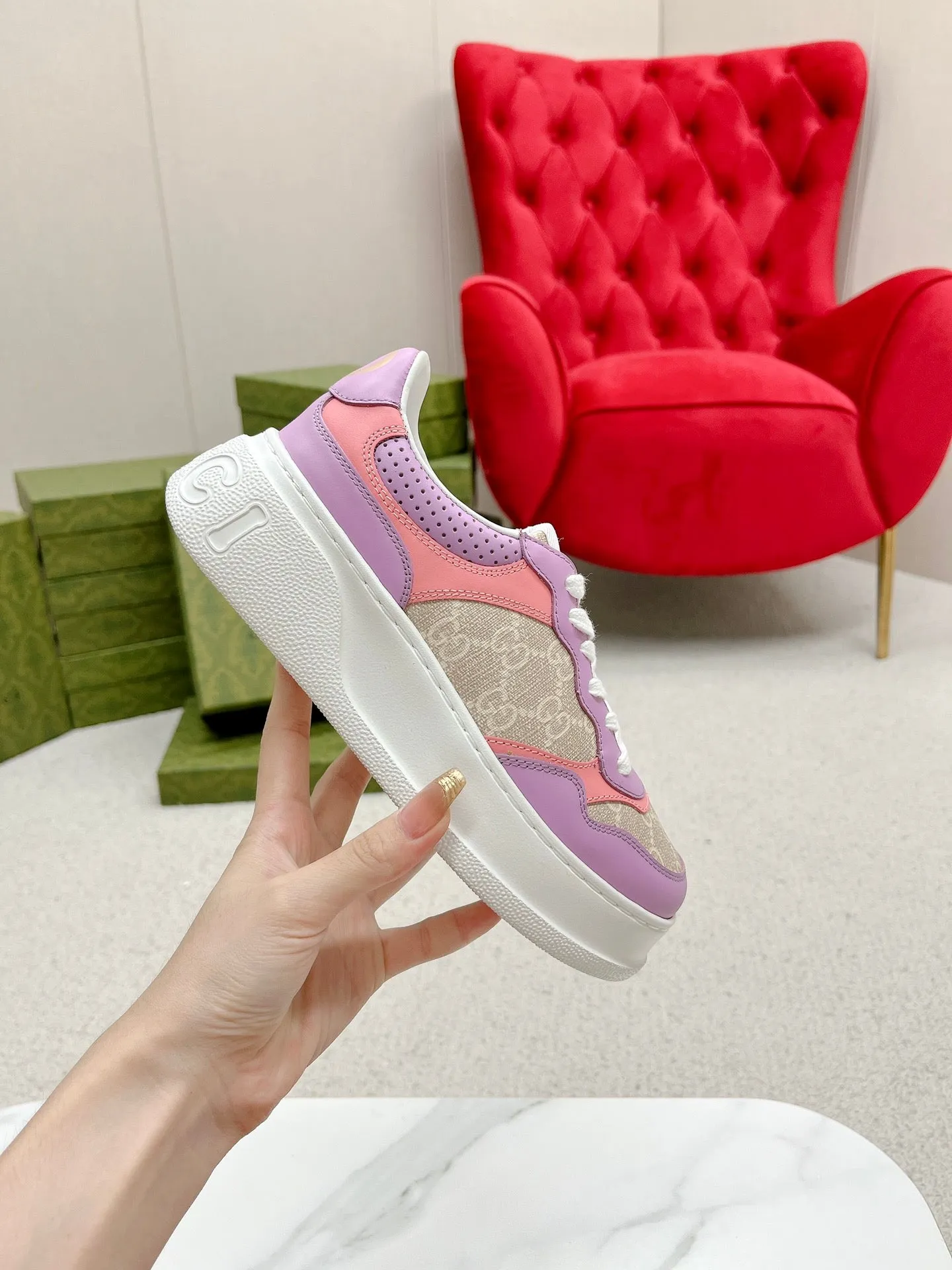 Long-lasting Gucci LIGHT Knowledgeable PURPLE TRAINER GRAY GG AND CALFSKIN