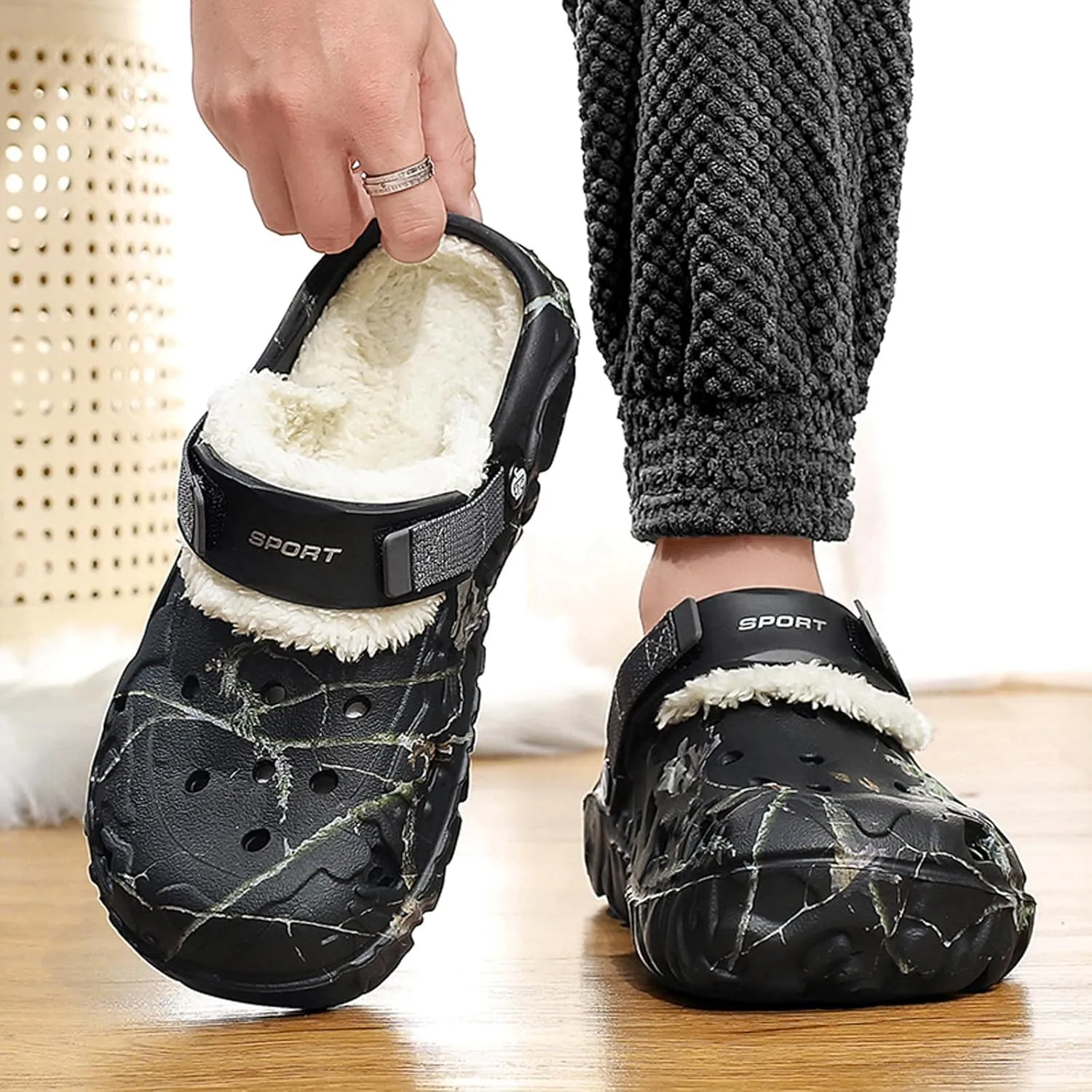Mens Womens Lined Clog for Winter: Classic Print - Warm Fuzzy Home Slippers