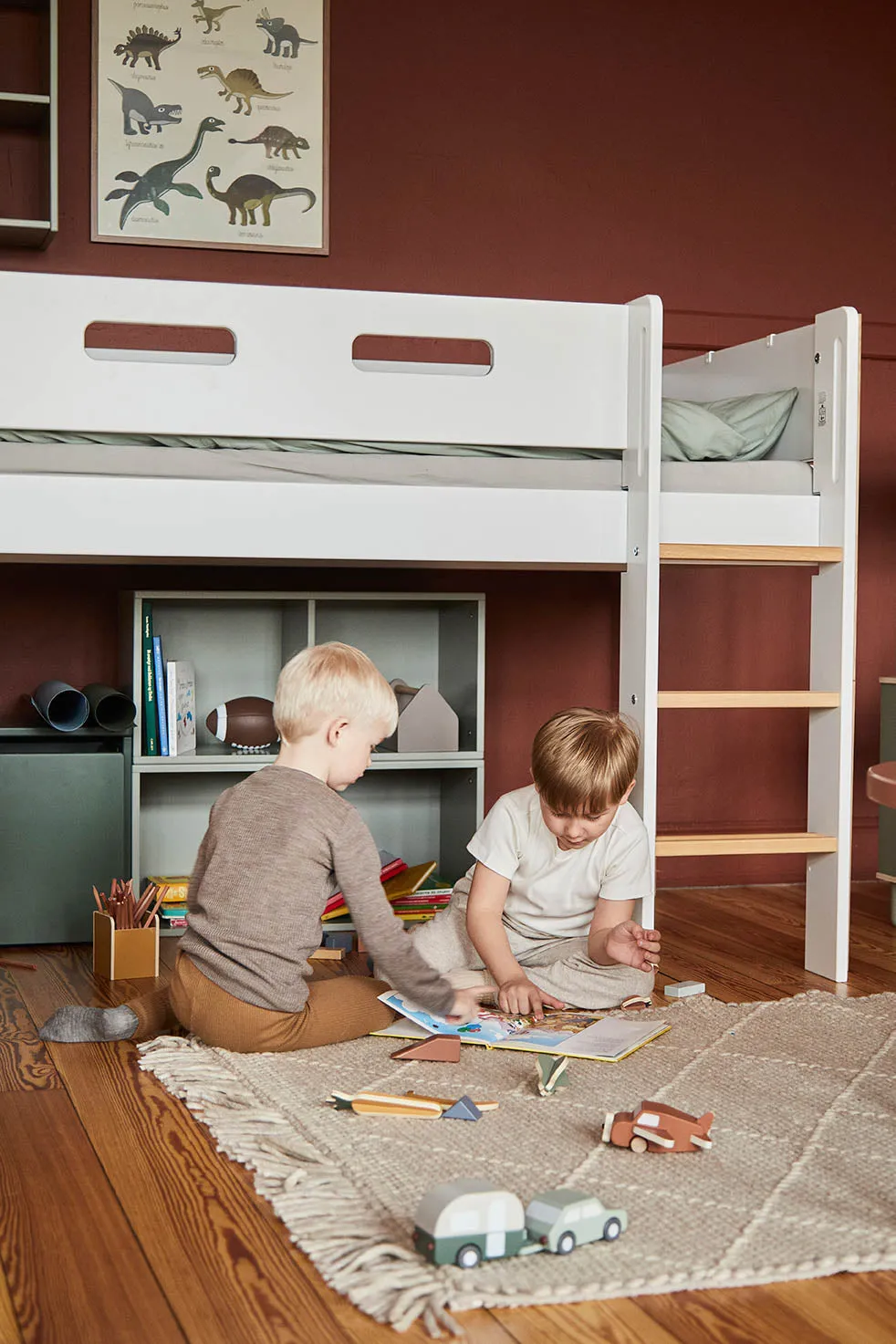 Mid-High Bed with Ladder and Safety Rail, 90x200 cm, White/Oak