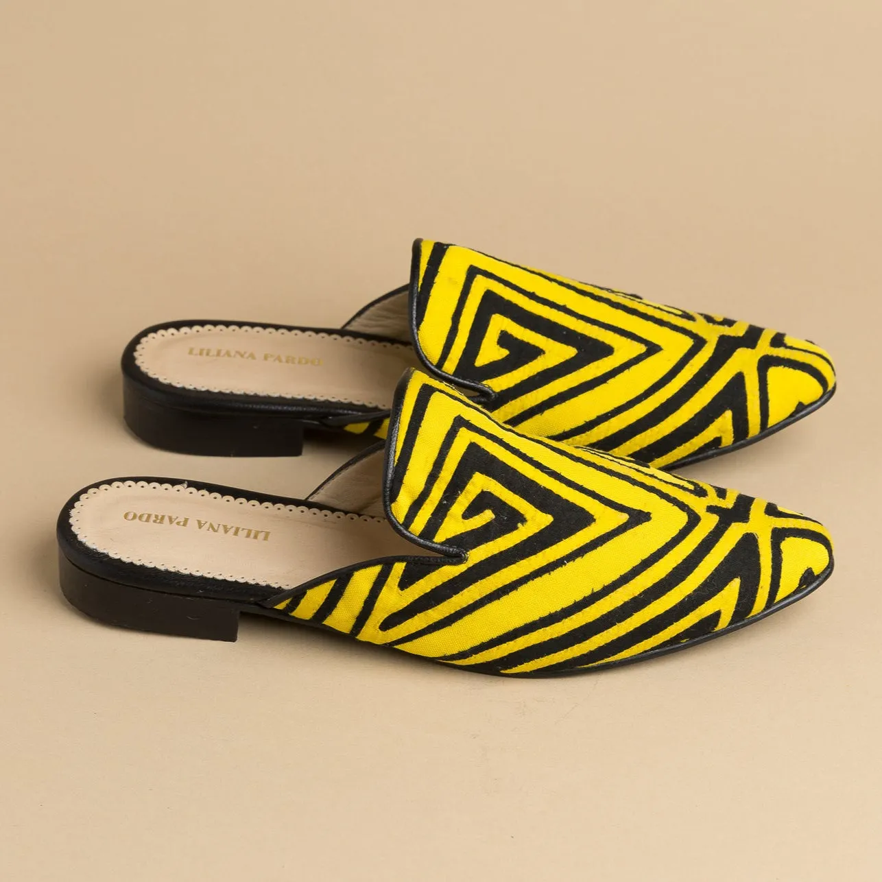 Mola Mules | Black & Yellow