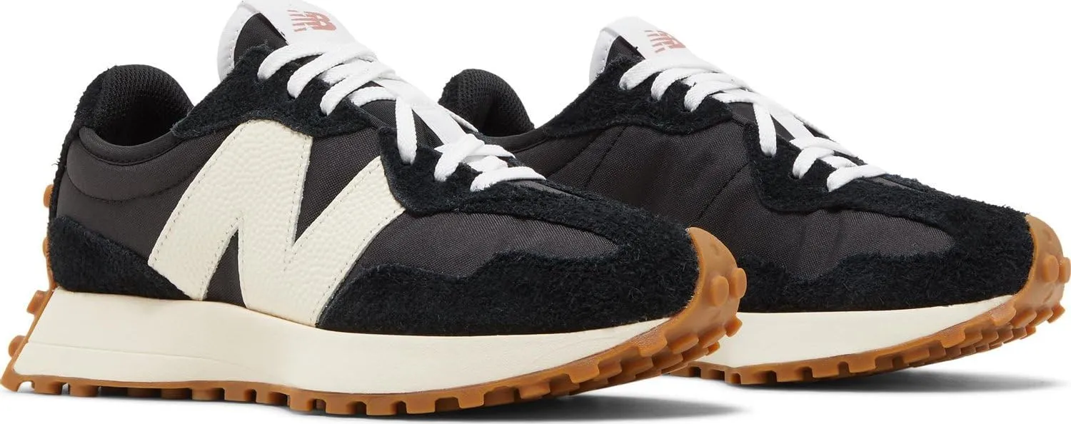 New Balance Women's Classic Sneaker