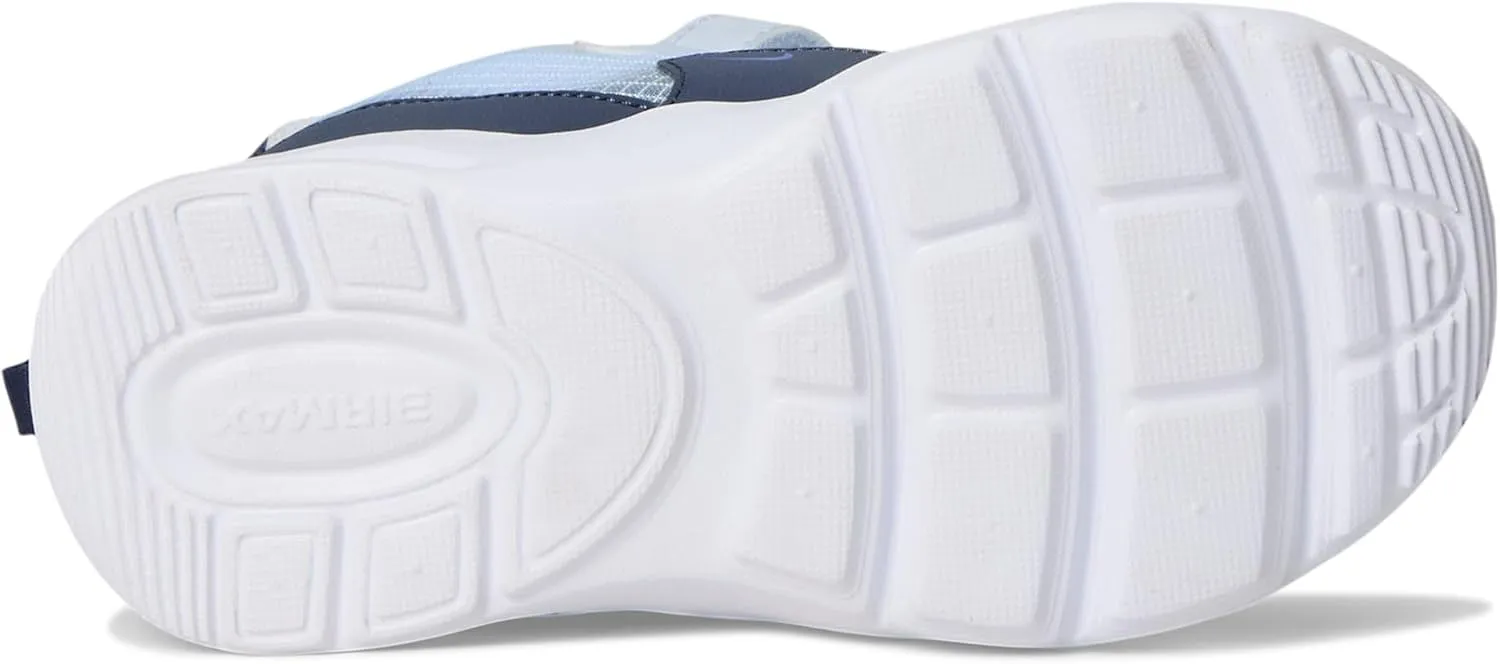Nike Baby-Boy's Air Max Nova (Infant/Toddler) Sneaker