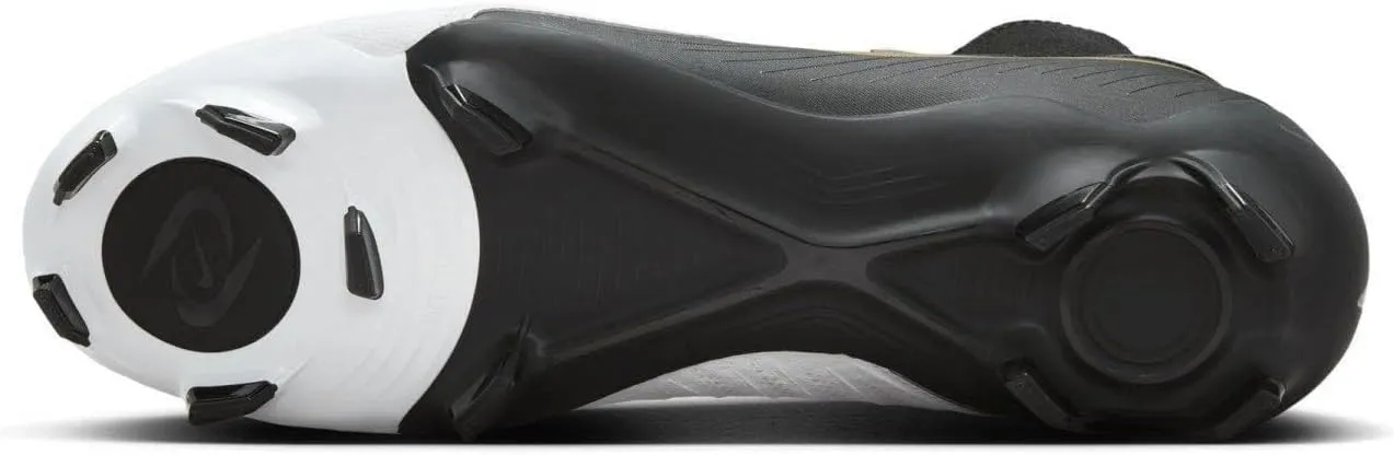 Nike Men's Football Shoe