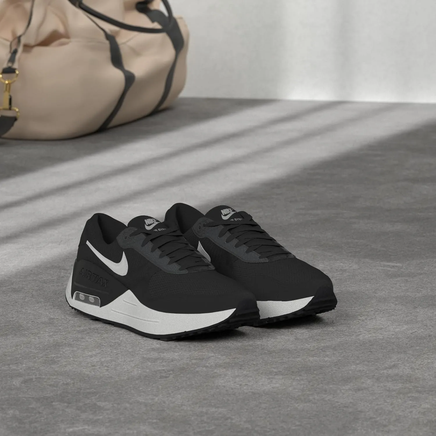 Nike Men's Sneaker