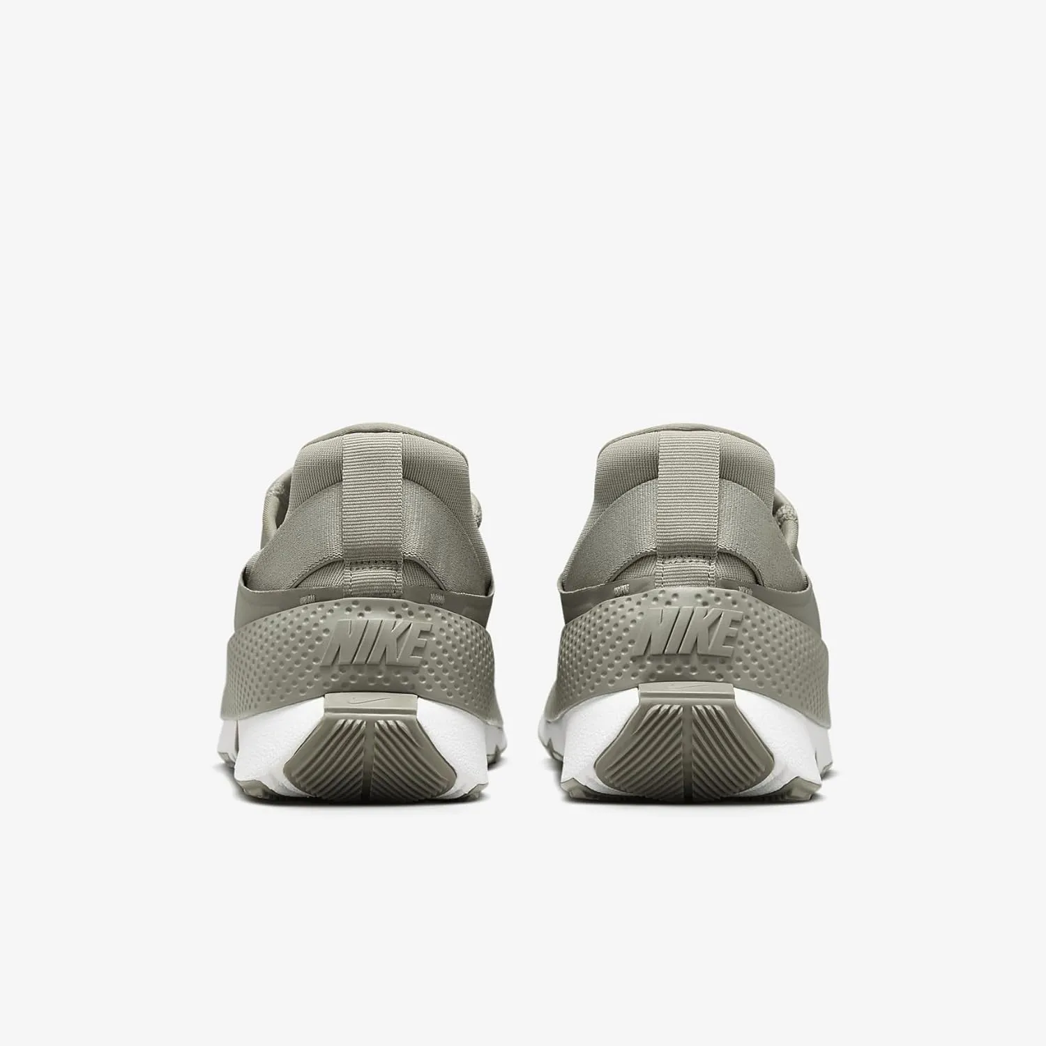 Nike Women's Go Flyease Sneaker
