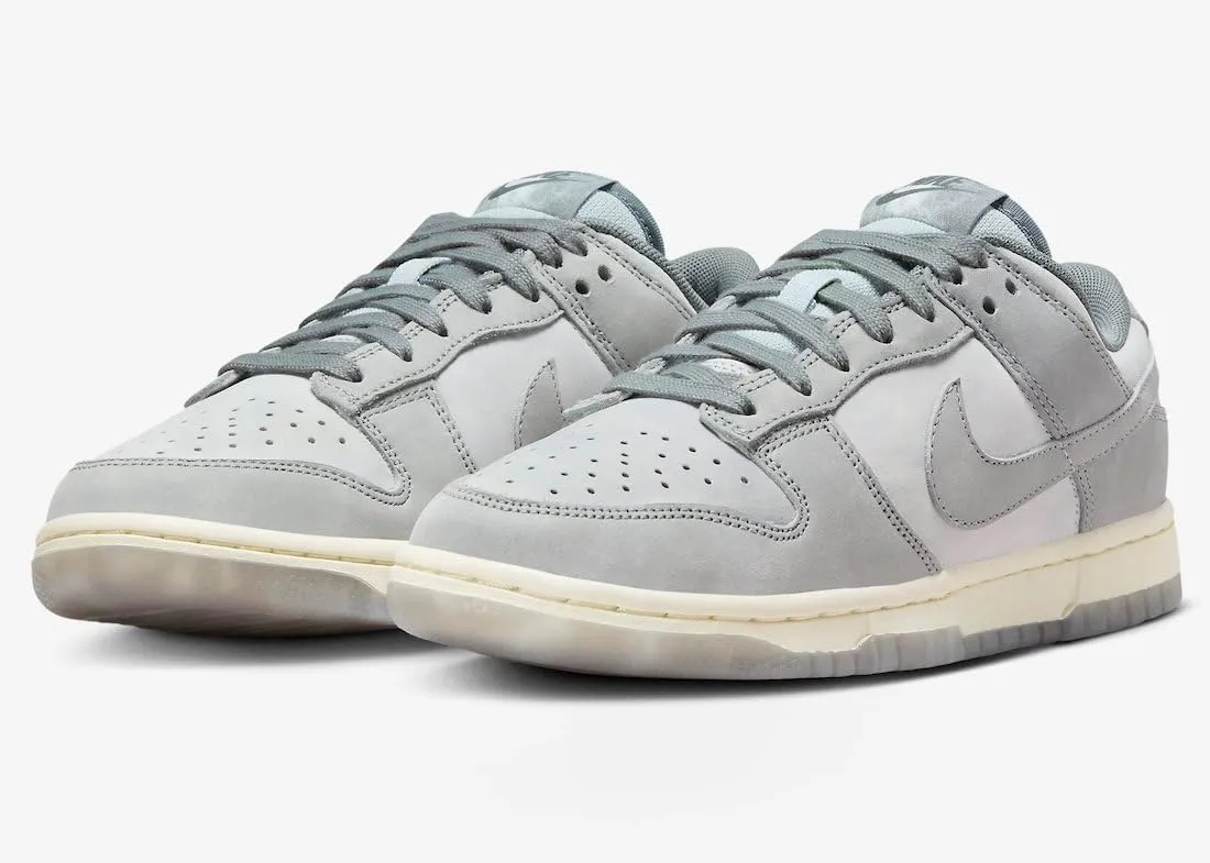 Nike Women's Modern