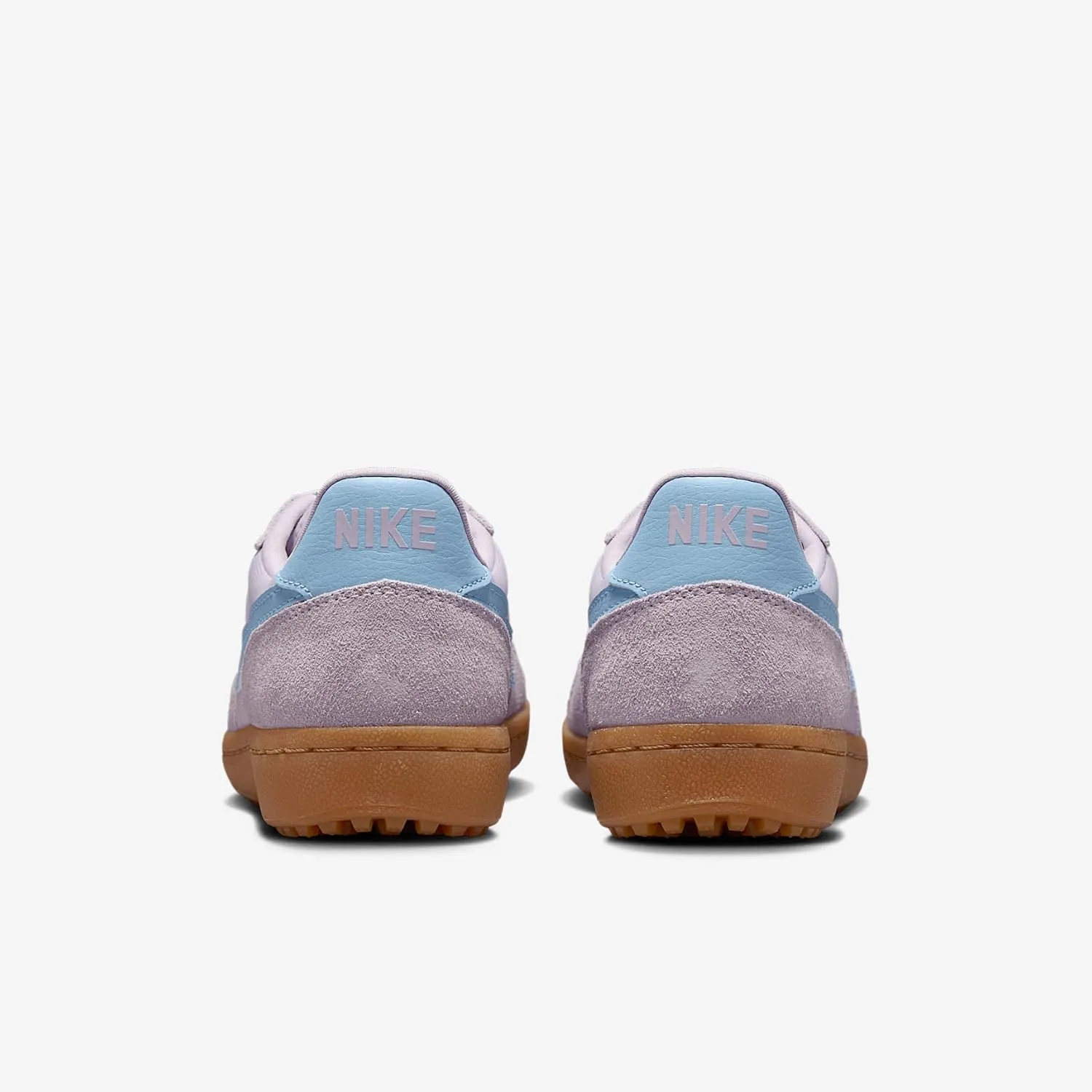 NIKE Women's Sneaker
