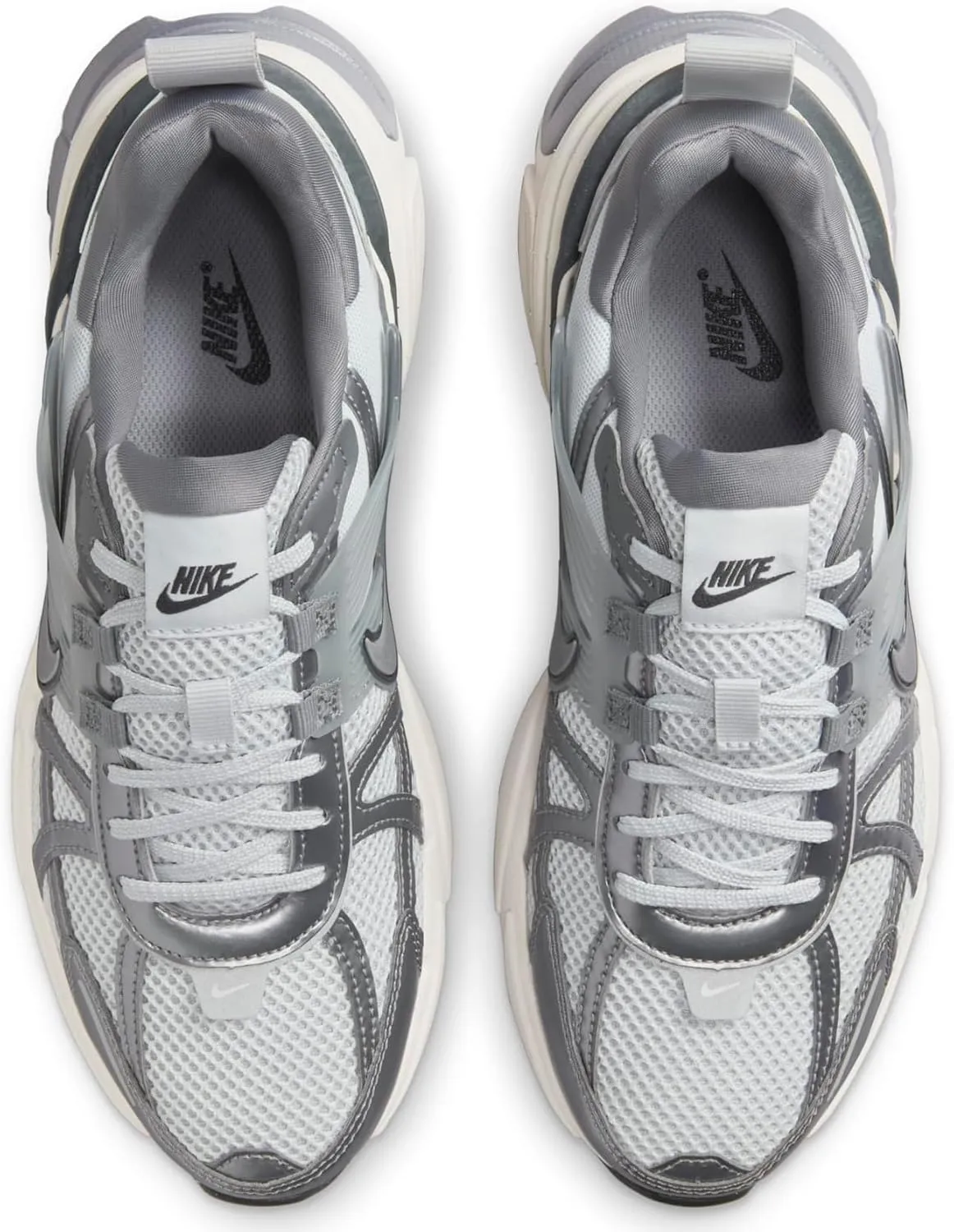 Nike Women's V2k Run Sneaker