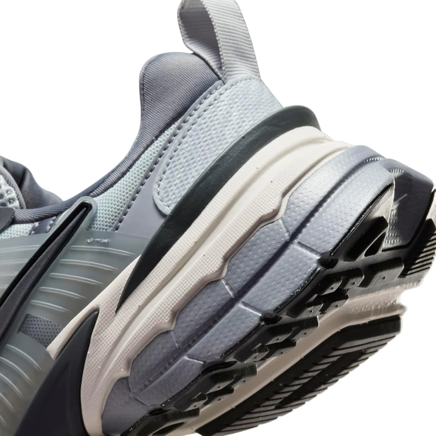 Nike Women's V2k Run Sneaker