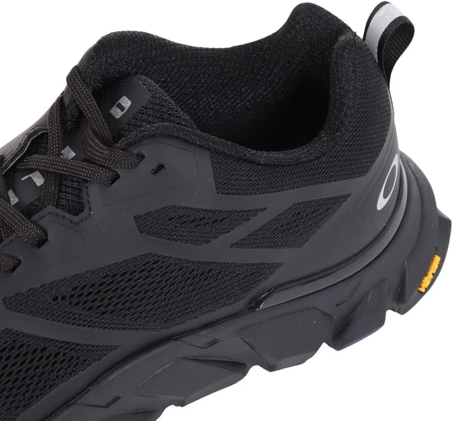 Oakley Men's Light Breathe Sneaker