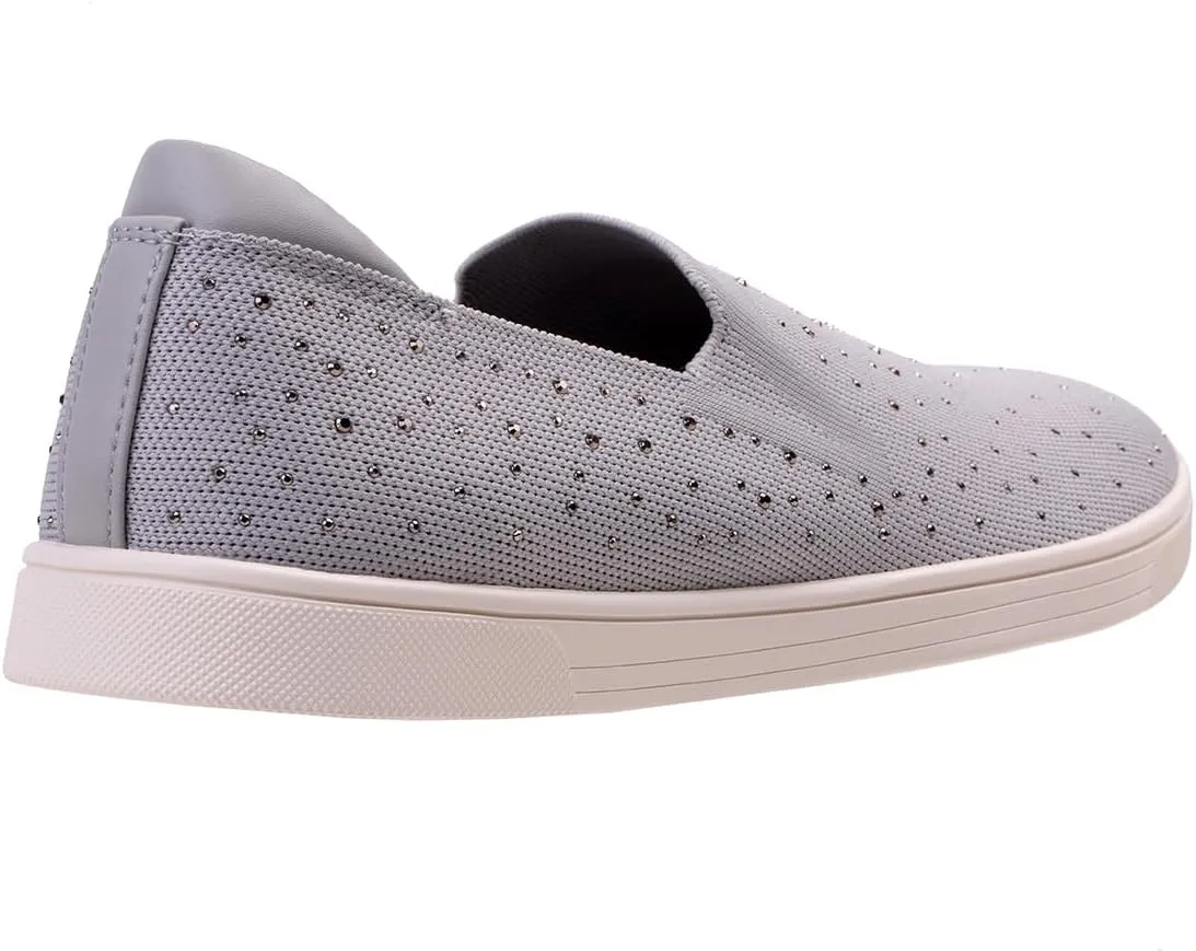 REVITALIGN Women's Mariner Holiday Sneaker