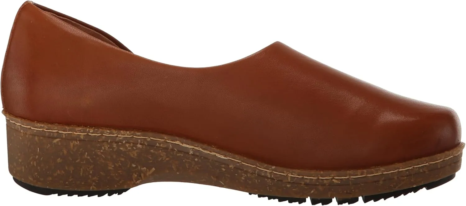 SoftWalk Women's Addie Clog