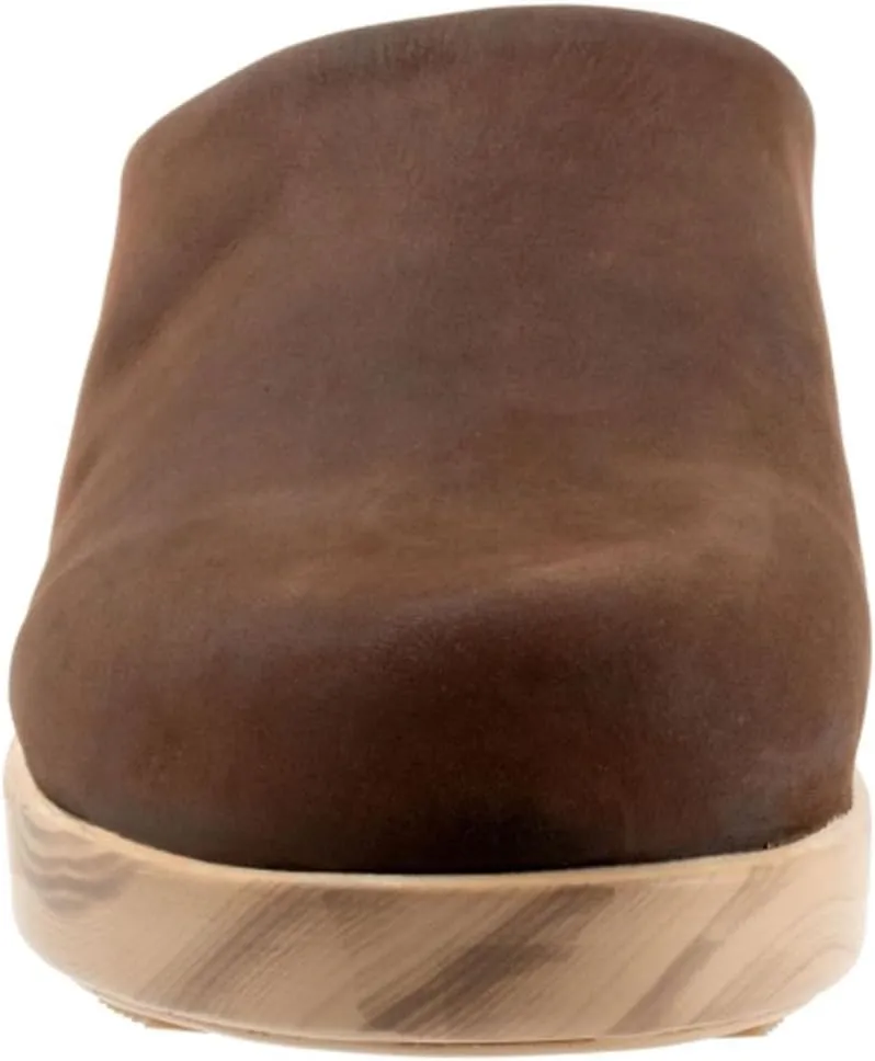 SoftWalk Women's Felida Clog