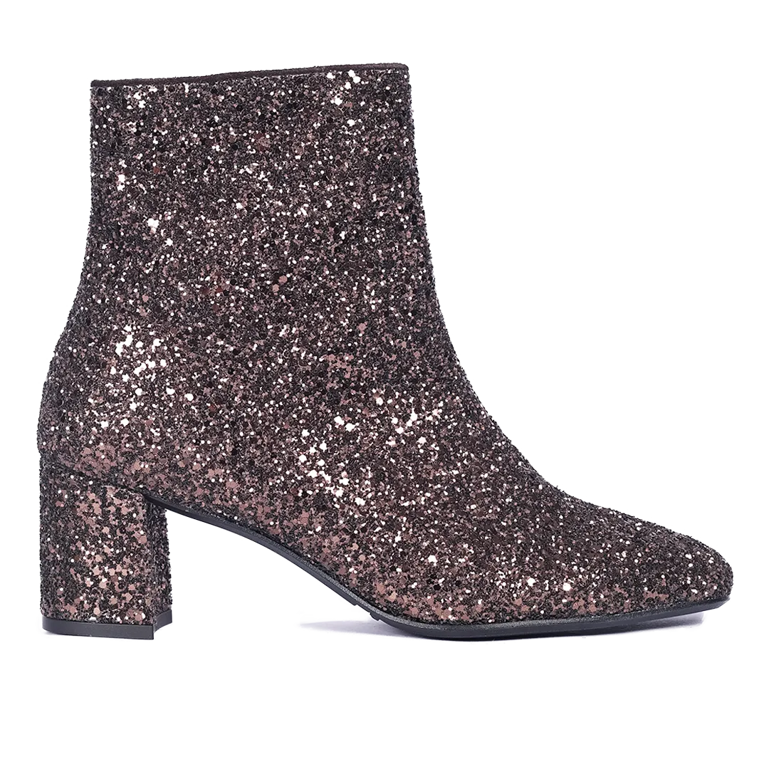 Sparkling glitter boot