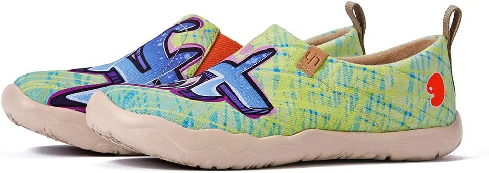 UIN Women's Slip On Loafers Lightweight Sneakers Flats Walking Casual Art Painted Travel Shoes Spray It