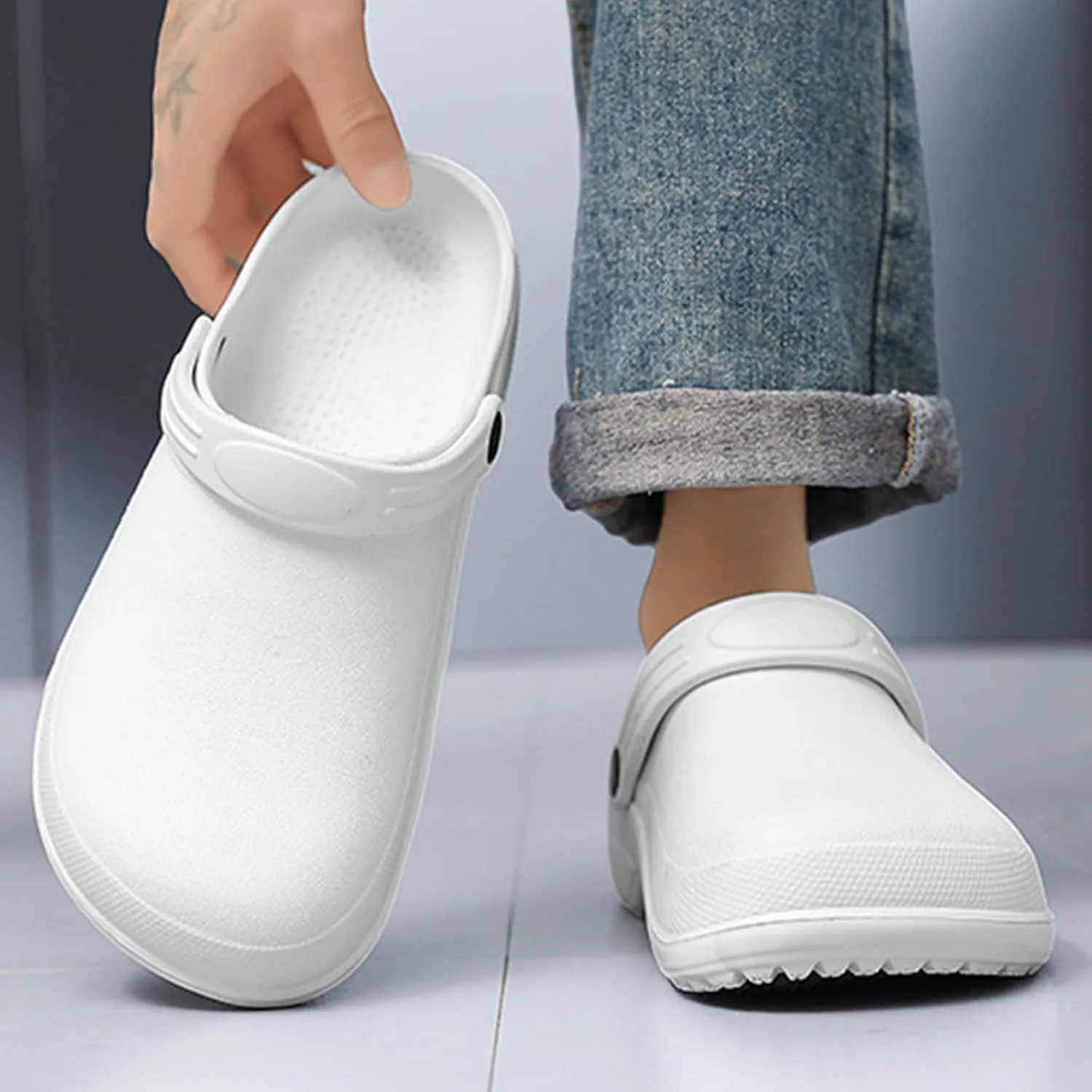 Unisex EVA clog slippers, comfortable, durable, non-slip, oil-resistant, waterproof, professional chef and nurse work shoes, casual style, two-wear minimalist kitchen shoes