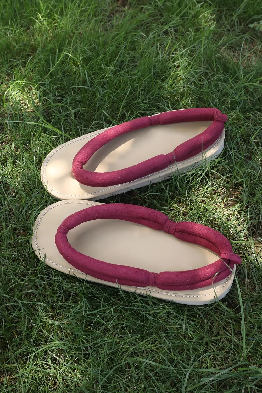 Wolancy Cosplay Clog Shoes Anime Costume Cloak Shoes Slippers with Socks