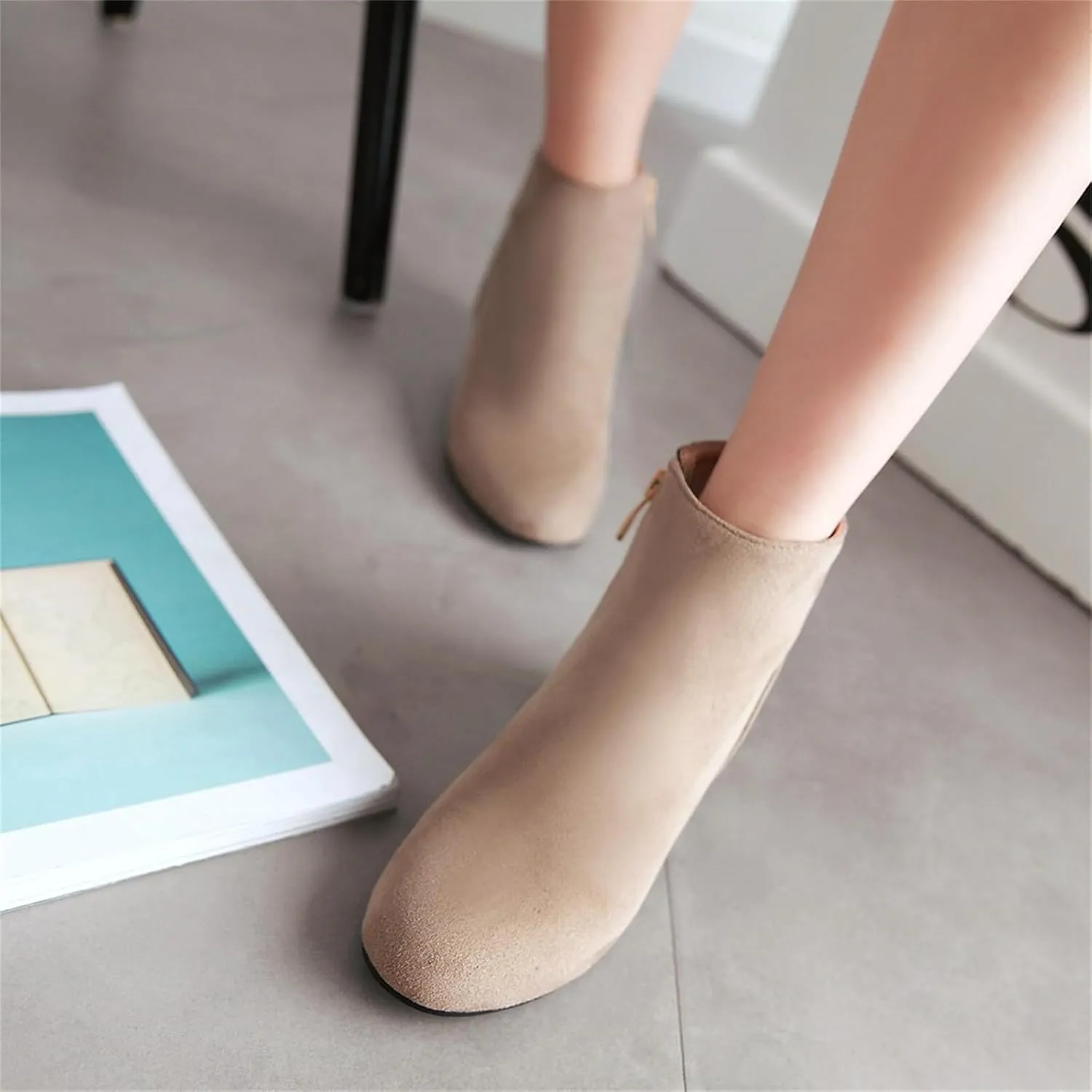 Women's Closed Round Toed Ankle Boots Round Toe Chunky Party Club Zipper Solid Shoes Cosplay Formal Occasion Concise Classic Suede Comfy Block Mid Heeled Booties