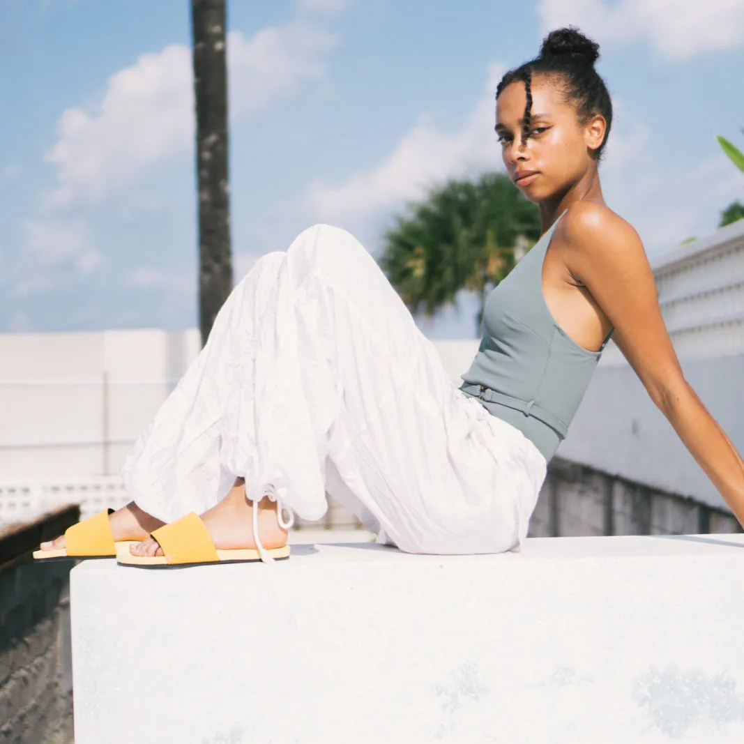 Women's ESSNTLS Slide Honey & Mustard