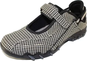 Women's NIRO Sneaker